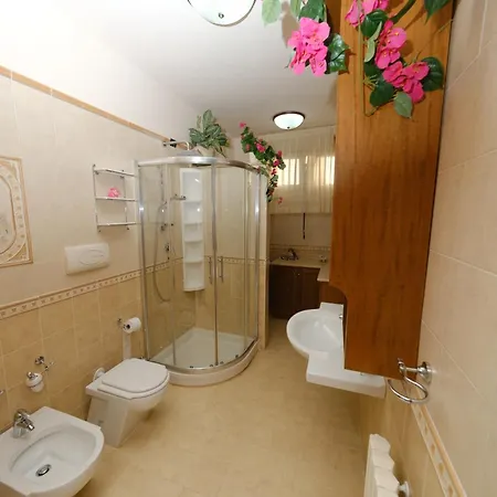 Casa Mauro Πέστουμ
